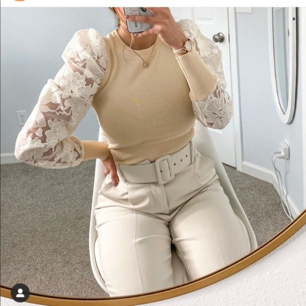 🔥Zara top with puff sleeves bloggers favorite